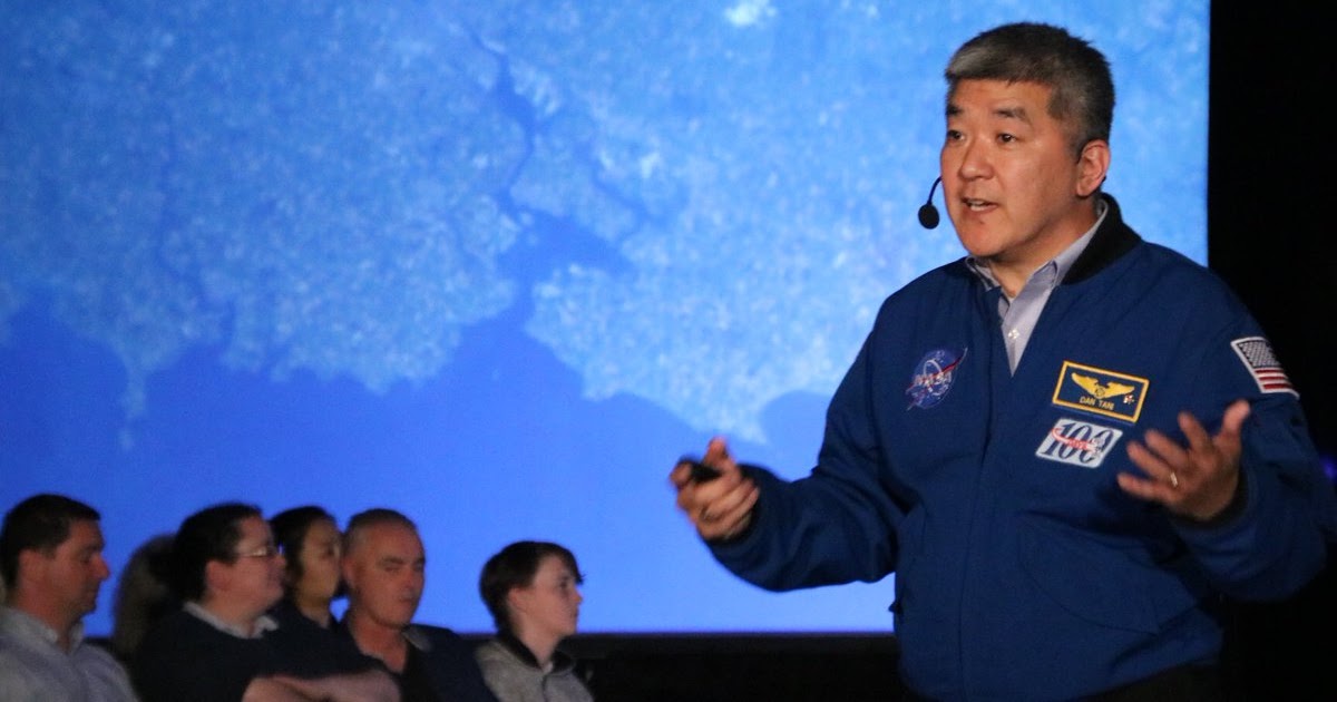 Astronaut Dan Inspires Cork Public at Space Studies Program Lecture