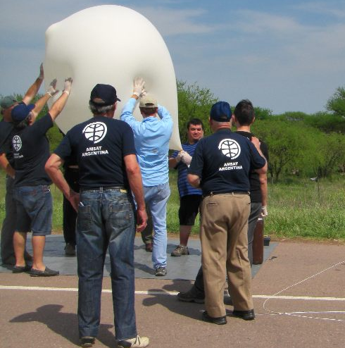 AMSAT-LU Launching a High Altitude Balloon