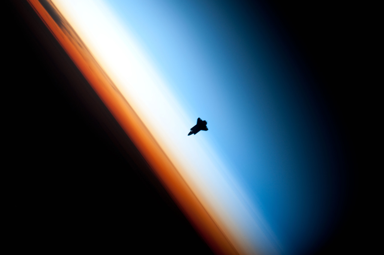 humanoidhistory:February 9, 2010 — Stunning views of the Space...