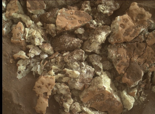 Sols 4207-4208: A Taste of Rocky Road