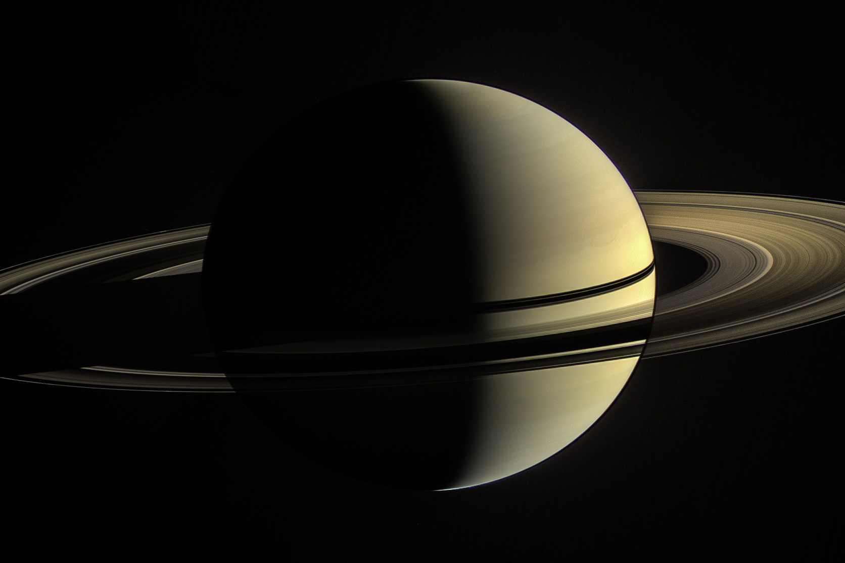 Saturn’s rings and tilt could be the product of an ancient, missing moon | MIT News