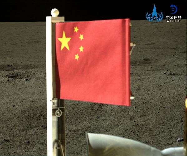 National Flag Unfurled on Moon Made of Basalt Fibers