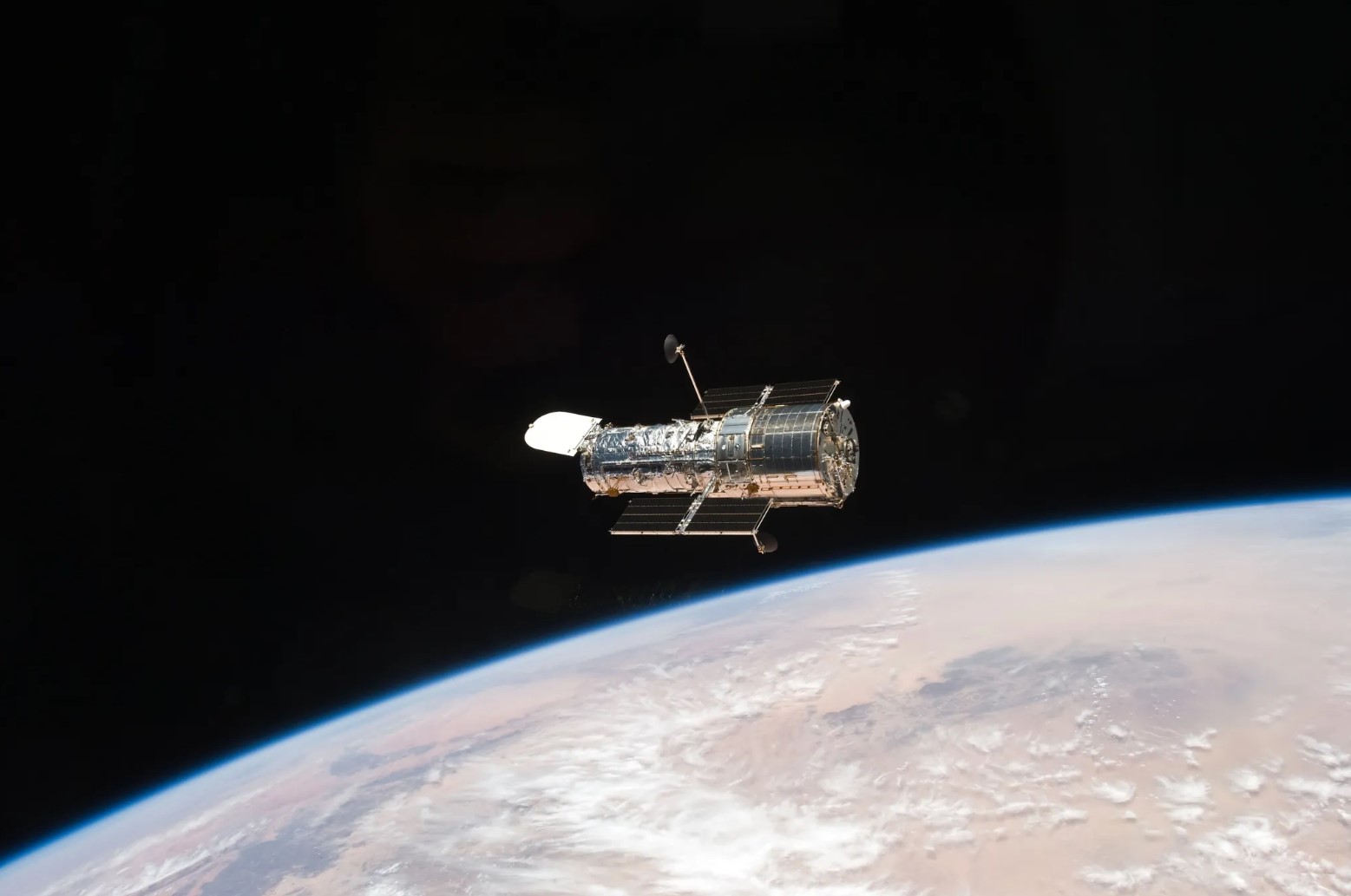 Hubble Pauses its Science Again