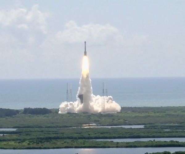 Boeing Starliner launches first crew on third try